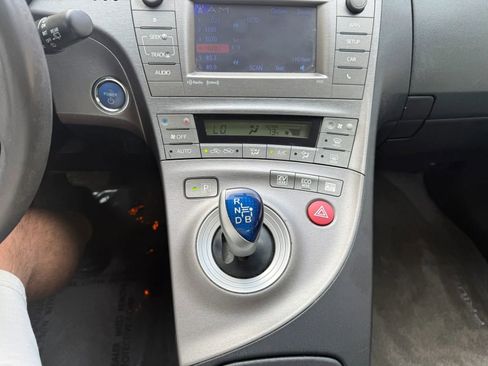 Used 2013 Toyota Prius Three image 16