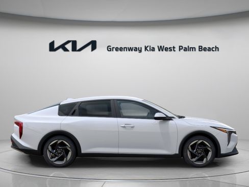 New 2026 Kia K4 EX FWD image 9