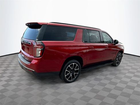 Used 2021 Chevrolet Suburban RST image 8