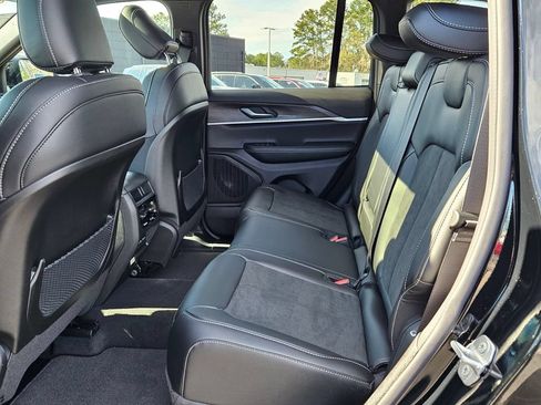 New 2026 Jeep Grand Cherokee Altitude RWD image 11