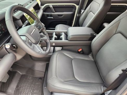 New 2026 Land Rover Defender 110 S AWD/4WD image 9