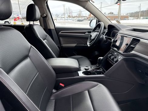 Used 2022 Volkswagen Atlas SE image 38