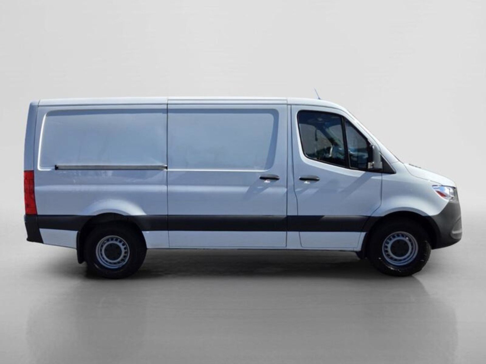 Used 2024 Mercedes-Benz Sprinter 2500 image 6