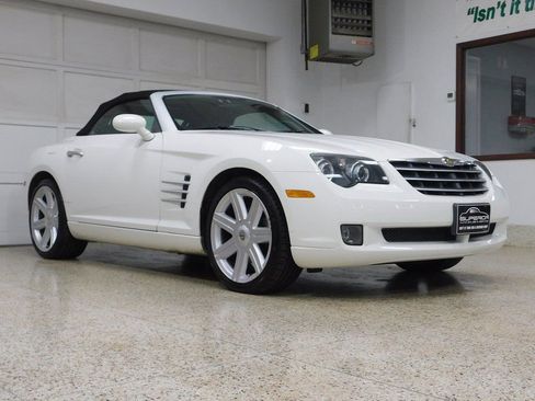 Used 2005 Chrysler Crossfire Limited RWD image 5