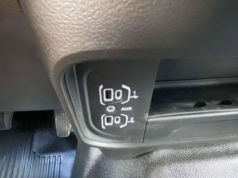 New 2025 RAM 3500 Tradesman w/ Chrome Appearance Group AWD/4WD image 6