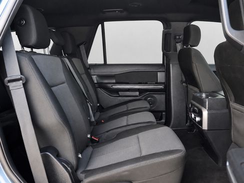 Used 2020 Ford Expedition XLT AWD/4WD image 14