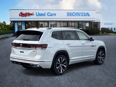 Used 2024 Volkswagen Atlas SEL Premium R-Line image 5