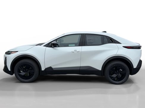 New 2026 Subaru Uncharted Premium FWD image 2