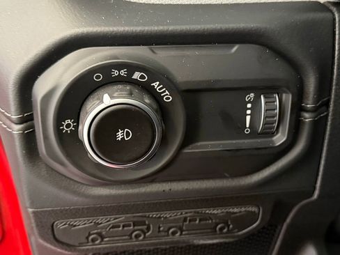 New 2026 Jeep Wrangler Unlimited Sahara AWD/4WD image 20