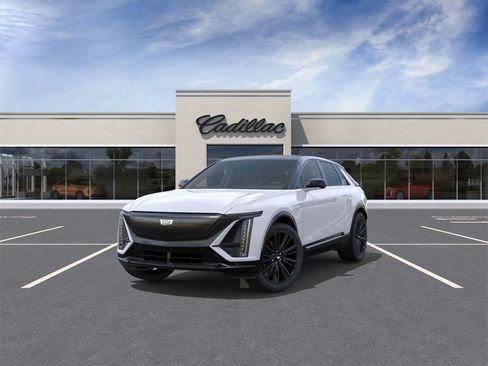 New 2026 Cadillac Lyriq Premium Sport image 8