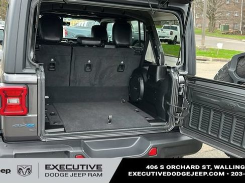 Used 2022 Jeep Wrangler Unlimited Rubicon 4xe AWD/4WD image 27