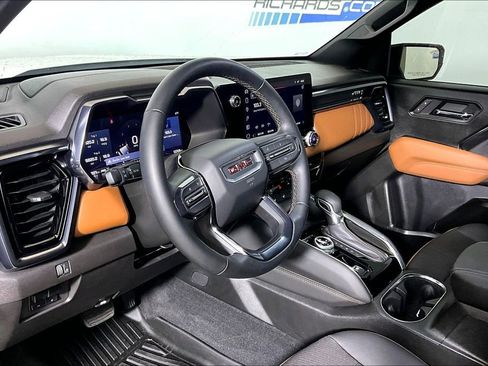 Used 2024 GMC Canyon AT4 w/ Canyon Safety Plus Package AWD/4WD image 10