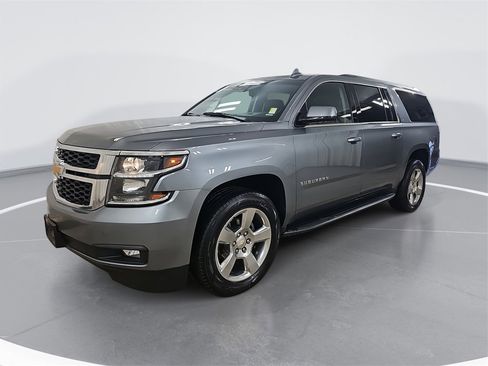 Used 2019 Chevrolet Suburban LT image 9