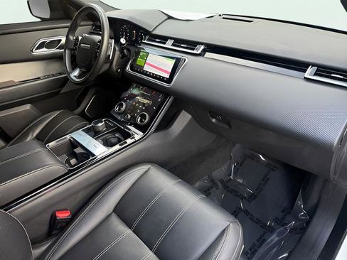 Used 2019 Land Rover Range Rover Velar R-Dynamic SE image 22