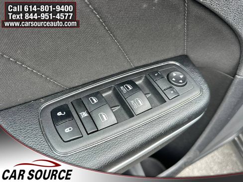 Used 2023 Dodge Charger SXT RWD image 12