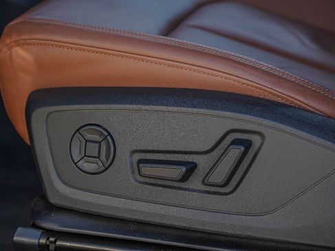 Certified 2025 Audi Q3 2.0T Premium w/ Convenience Package image 23