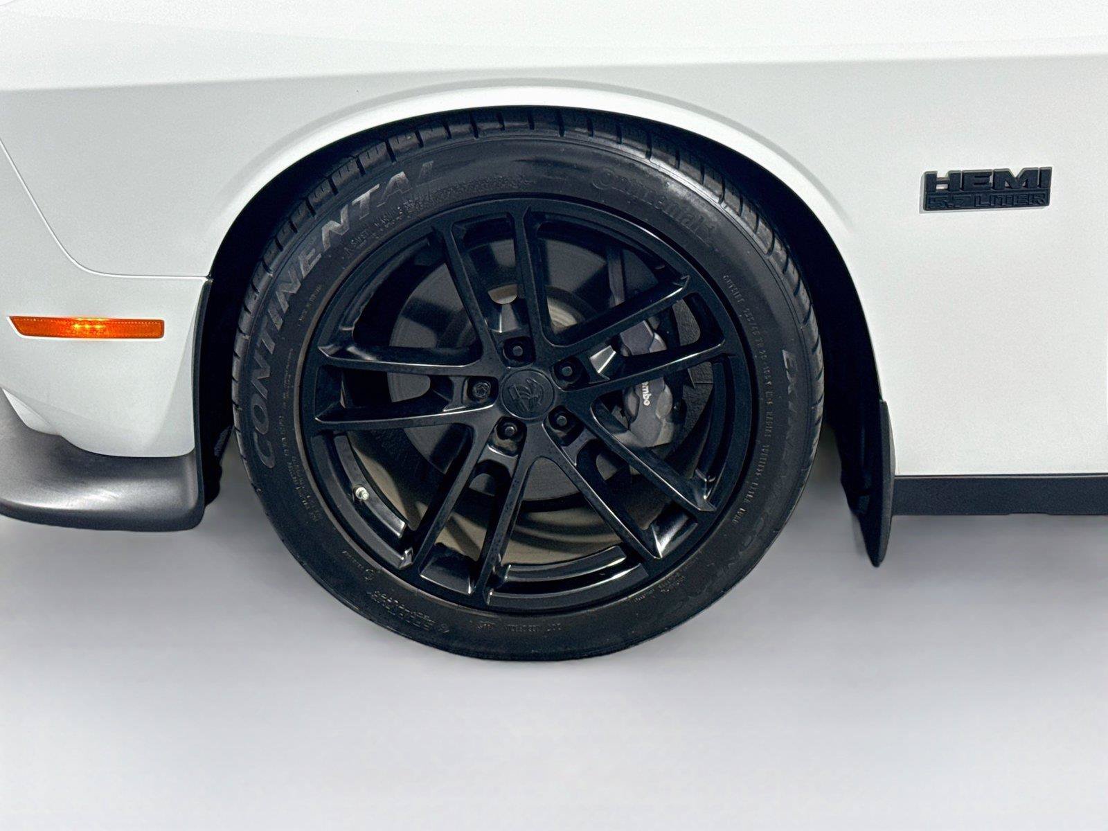Used 2022 Dodge Challenger R/T w/ Plus Package RWD image 33