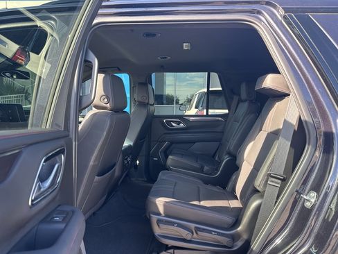 Used 2022 Chevrolet Tahoe RST w/ Luxury Package image 21