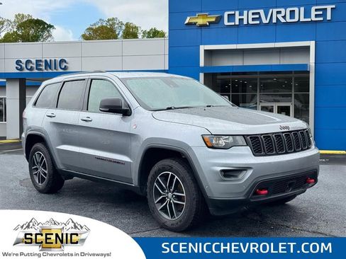 Used 2018 Jeep Grand Cherokee Trailhawk AWD/4WD image 1