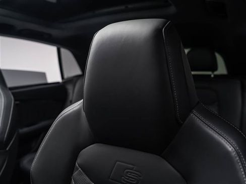 Used 2024 Audi SQ8 Prestige AWD/4WD image 16