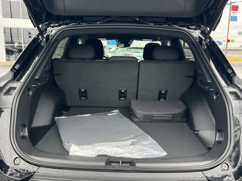 New 2026 Chevrolet Equinox EV LT image 15