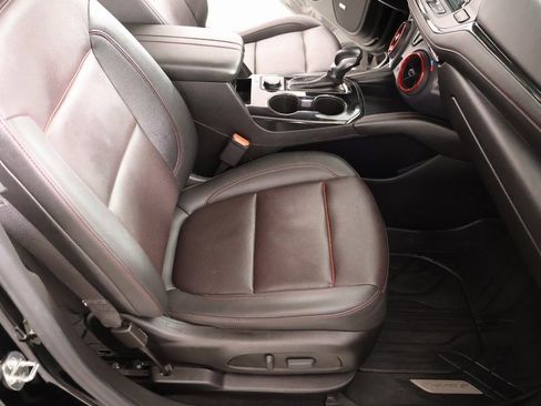 Used 2022 Chevrolet Blazer RS w/ Enhanced Convenience Package image 14