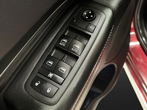 Used 2021 Dodge Durango SXT AWD/4WD image 21