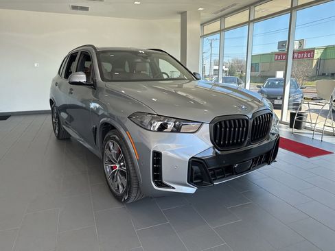 New 2026 BMW X5 xDrive50e w/ M Sport Package image 2