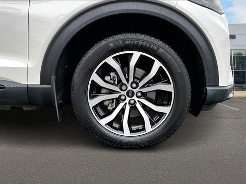 Used 2025 Ford Explorer ST-Line image 34