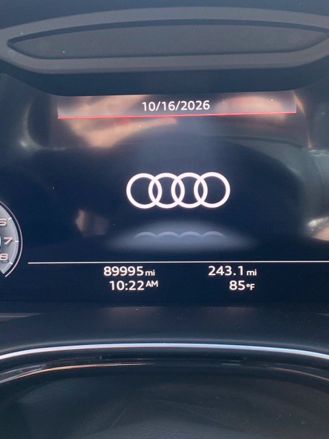 Used 2021 Audi Q8 Premium w/ Black Optic Package AWD/4WD image 7