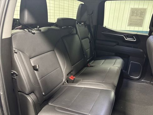 Used 2025 GMC Sierra 1500 SLT image 42