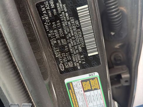 Used 2024 Hyundai Elantra SEL w/ Convenience Package FWD image 10