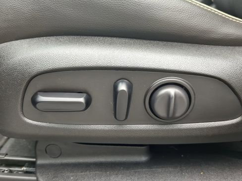 Used 2019 GMC Acadia Denali w/ Technology Package image 30