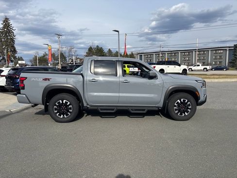 Used 2024 Nissan Frontier PRO-4X AWD/4WD image 6