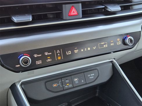 New 2026 Kia Carnival SX w/ SX Dark Edition Package image 14