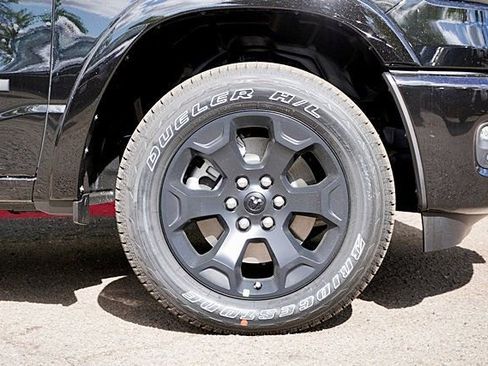 New 2026 RAM 1500 4x4 Crew Cab image 8