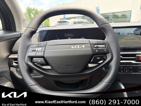 New 2026 Kia Sportage LX w/ LX Convenience Package AWD/4WD image 33