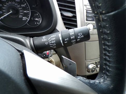 Used 2011 Subaru Outback 3.6R Premium image 17