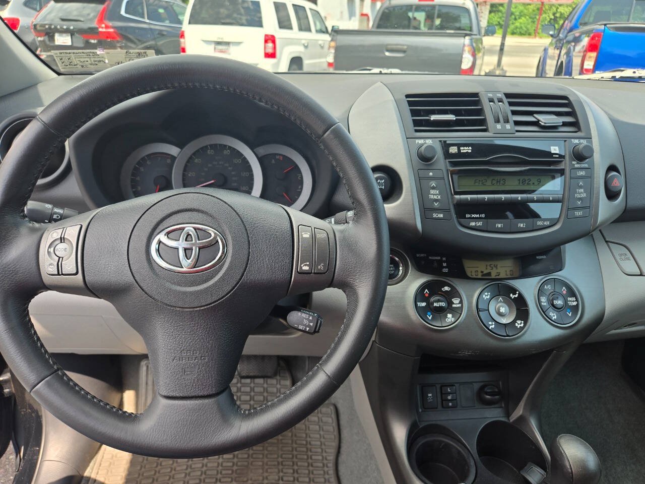 Used 2011 Toyota RAV4 Limited w/ Limited Extra Value Pkg AWD/4WD image 16