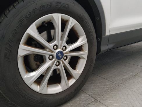 Used 2019 Ford Escape SE FWD image 31