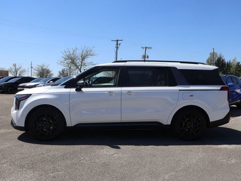 New 2026 Kia Carnival SX FWD image 4