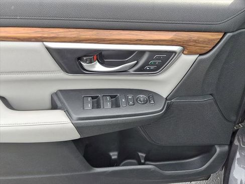 Used 2021 Honda CR-V Touring image 2
