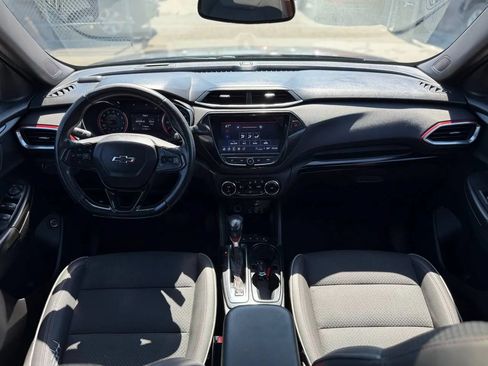 Used 2021 Chevrolet TrailBlazer RS w/ Sun and Liftgate Package FWD image 35