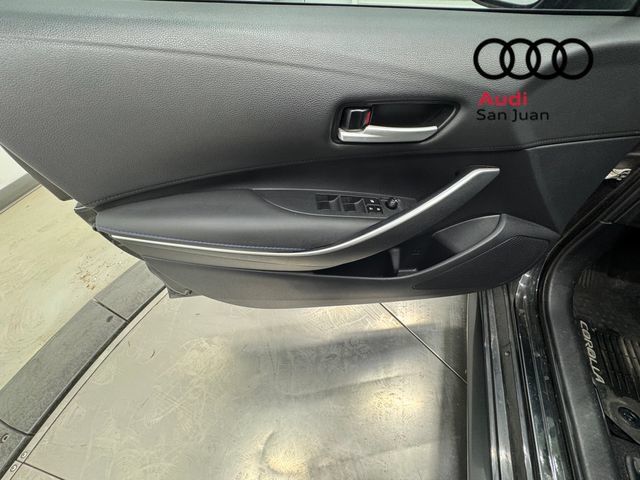 Used 2020 Toyota Corolla SE w/ SE Premium Package FWD image 32