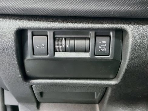 Used 2025 Subaru Forester Limited AWD/4WD image 10