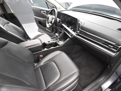 Certified 2023 Kia Sportage EX image 14