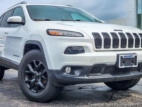 Used 2014 Jeep Cherokee Latitude w/ Comfort/Convenience Group AWD/4WD image 2