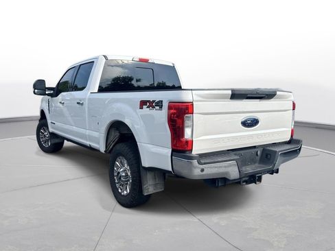 Used 2017 Ford F250 Lariat w/ Lariat Ultimate Package AWD/4WD image 8