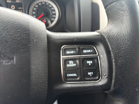 Used 2017 RAM 1500 Classic SLT image 18