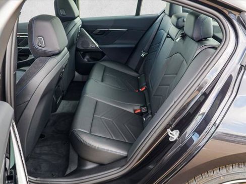 New 2027 BMW 550e xDrive AWD/4WD image 19